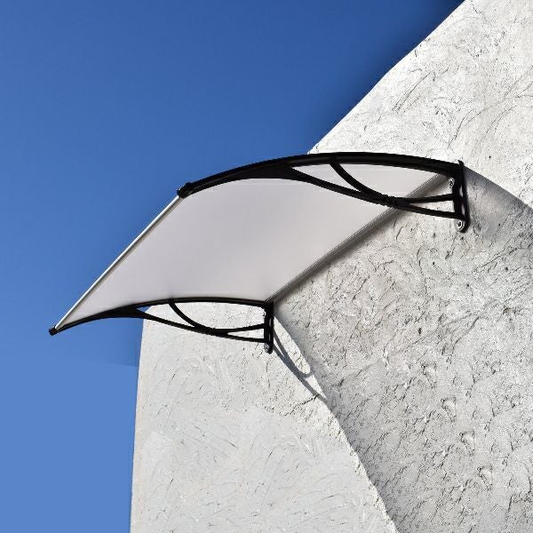 お洒落な後付け庇で家の外観のプチリフォームが叶います。